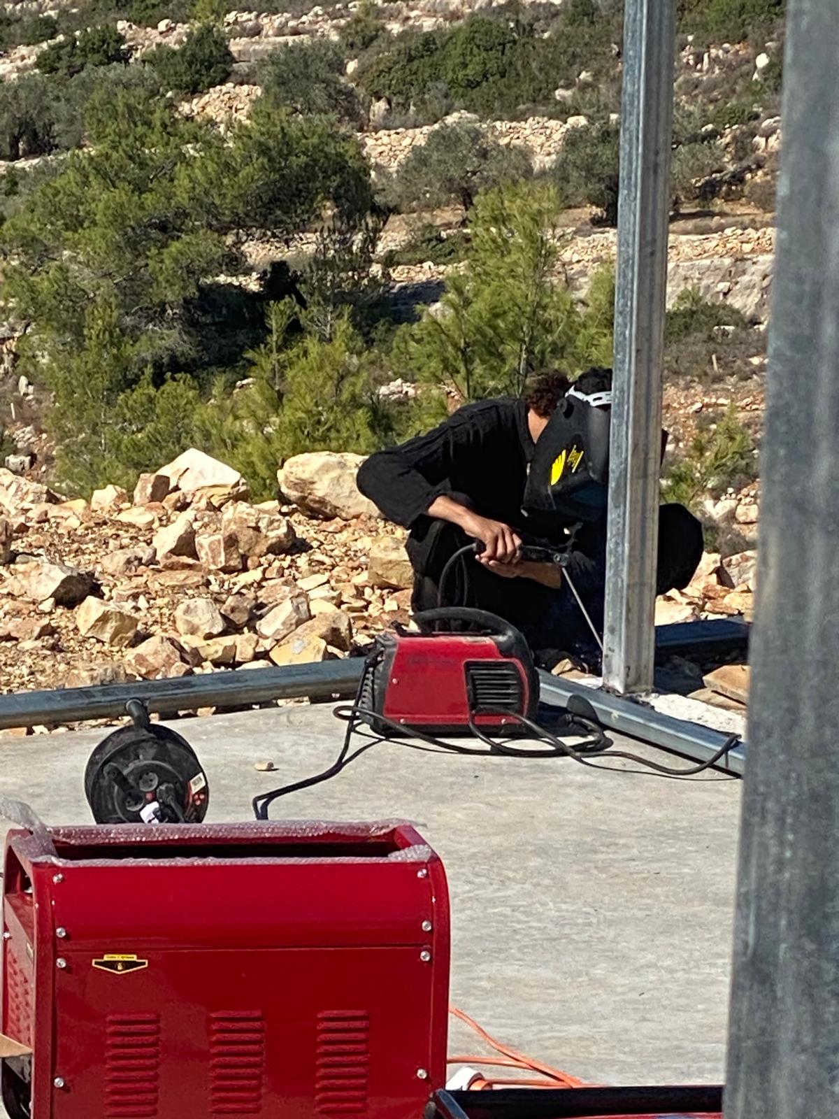 ‏קונסטרוקציה לבניית מוסך